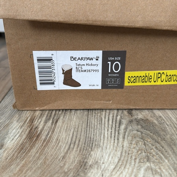 Women’s Bearpaw Tatum Boots. Size 10. New in box. - Picture 3 of 6